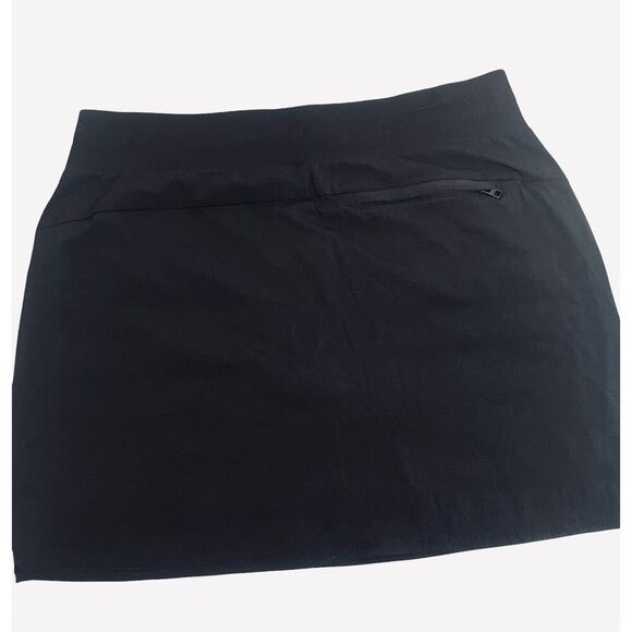 Athleta Trekkie North Skort - Picture 2 of 8